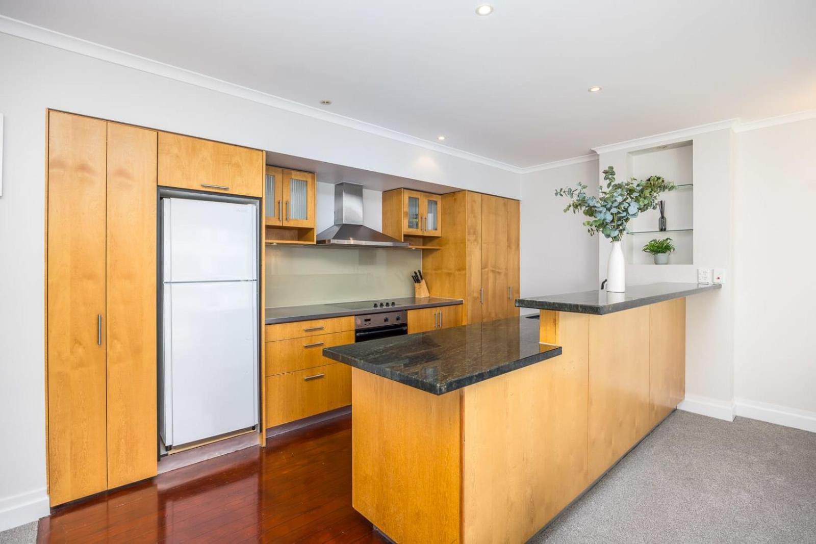 Appartement Beautiful Renovated 2 X Bdrm,Perfect Location à Auckland Extérieur photo