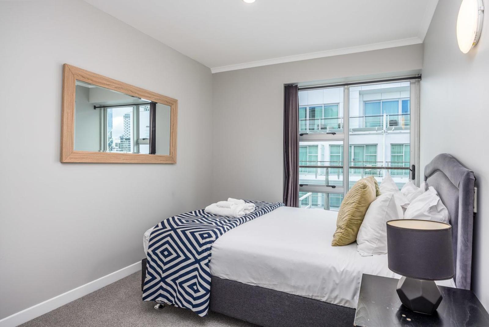 Appartement Beautiful Renovated 2 X Bdrm,Perfect Location à Auckland Extérieur photo