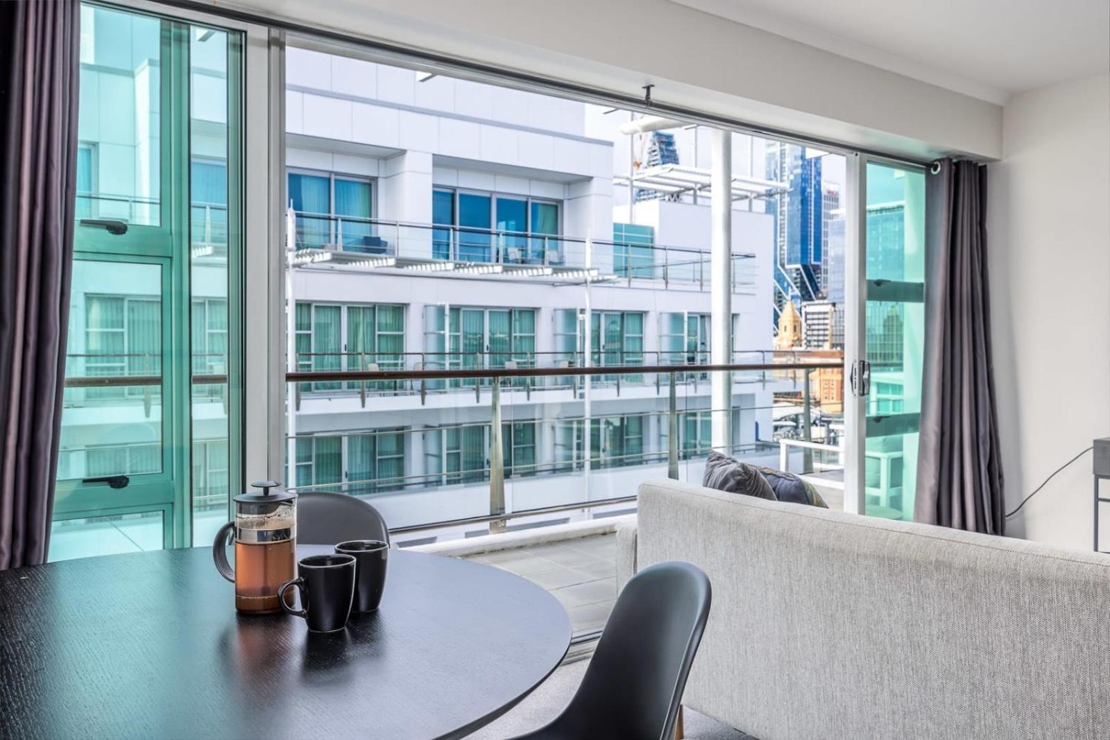 Appartement Beautiful Renovated 2 X Bdrm,Perfect Location à Auckland Extérieur photo